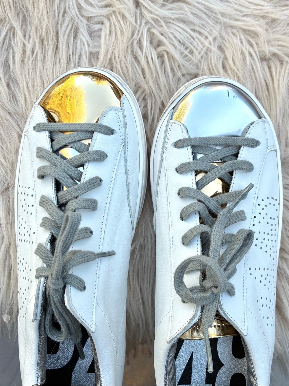 P448 Silver Gold EUC White Leather Sneakers Sz 39, 9 US - Picture 9 of 13